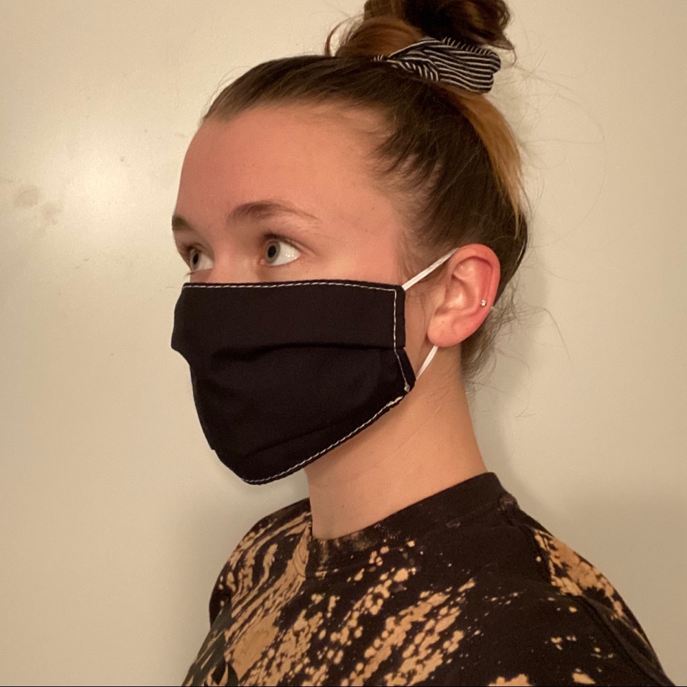 Double layer unisex face mask - black